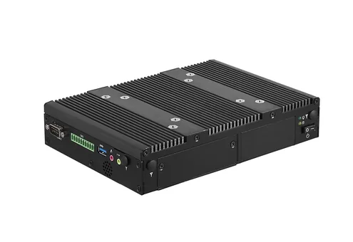 Module Cincoze P1101 nhìn nghiêng, mặt cổng với DIO, USB, LAN và các lỗ anten